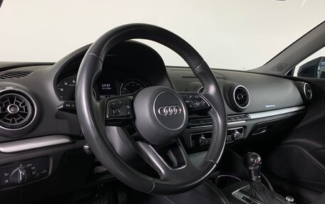 Audi A3, 2018 год, 1 990 000 рублей, 12 фотография