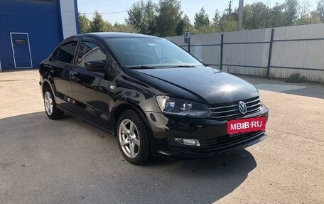 Volkswagen Polo VI (EU Market), 2016 год, 1 350 000 рублей, 2 фотография