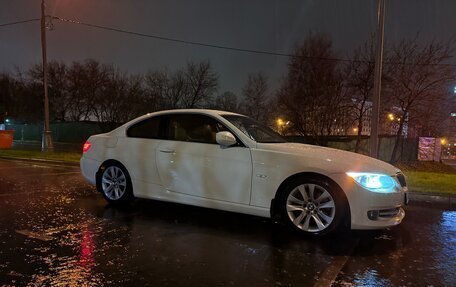 BMW 3 серия, 2011 год, 1 650 000 рублей, 3 фотография