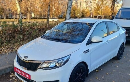 KIA Rio III рестайлинг, 2016 год, 1 040 000 рублей, 12 фотография