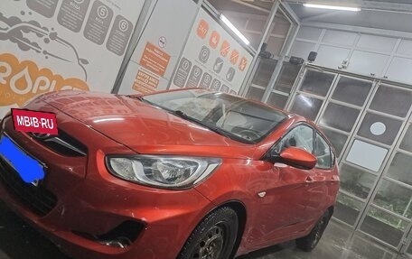 Hyundai Solaris II рестайлинг, 2012 год, 580 000 рублей, 8 фотография