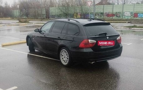 BMW 3 серия, 2005 год, 1 100 000 рублей, 4 фотография