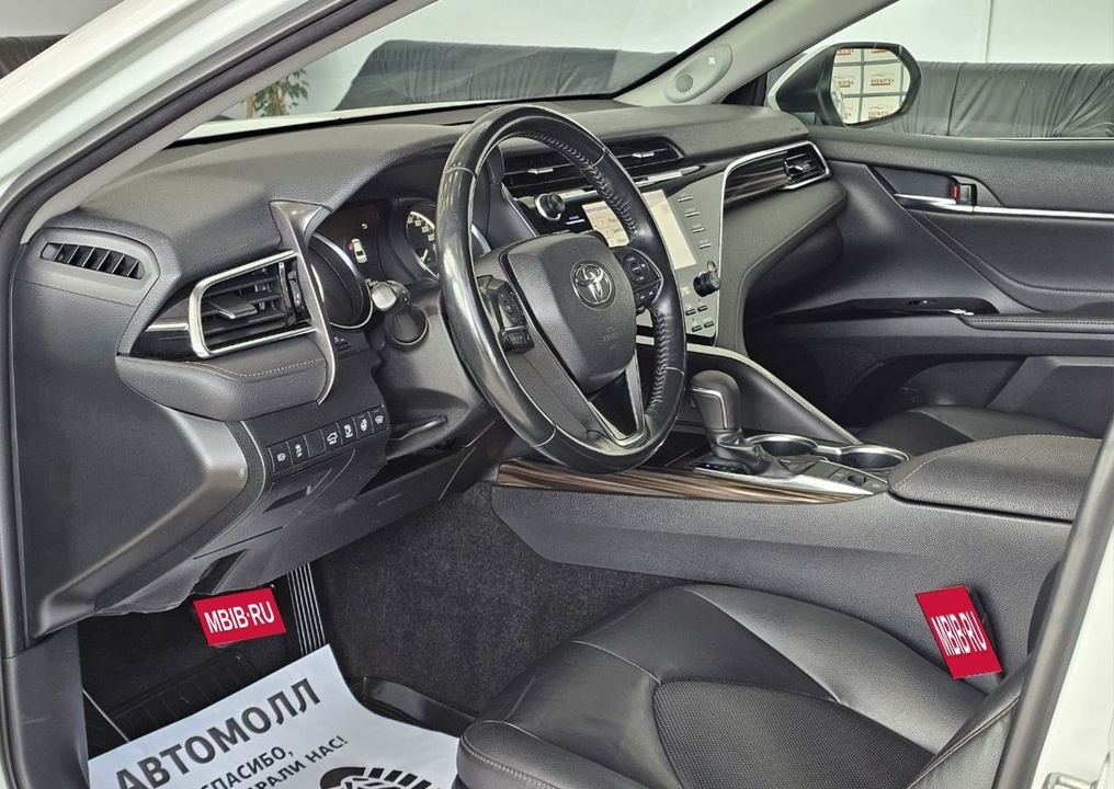 Toyota Camry, 2019 год, 3 749 000 рублей, 13 фотография