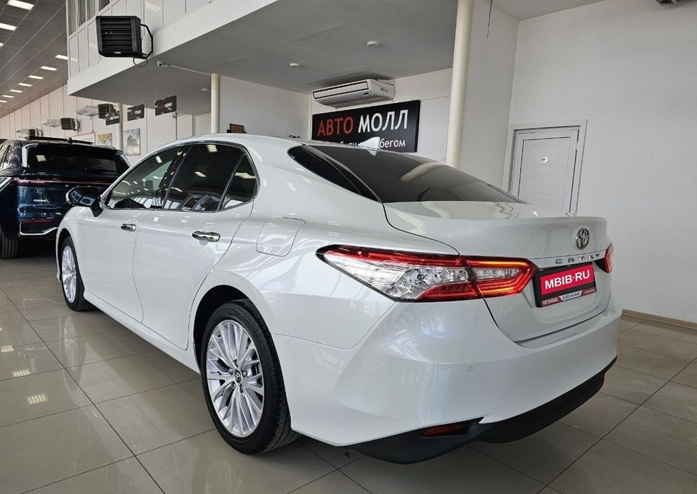 Toyota Camry, 2019 год, 3 749 000 рублей, 8 фотография