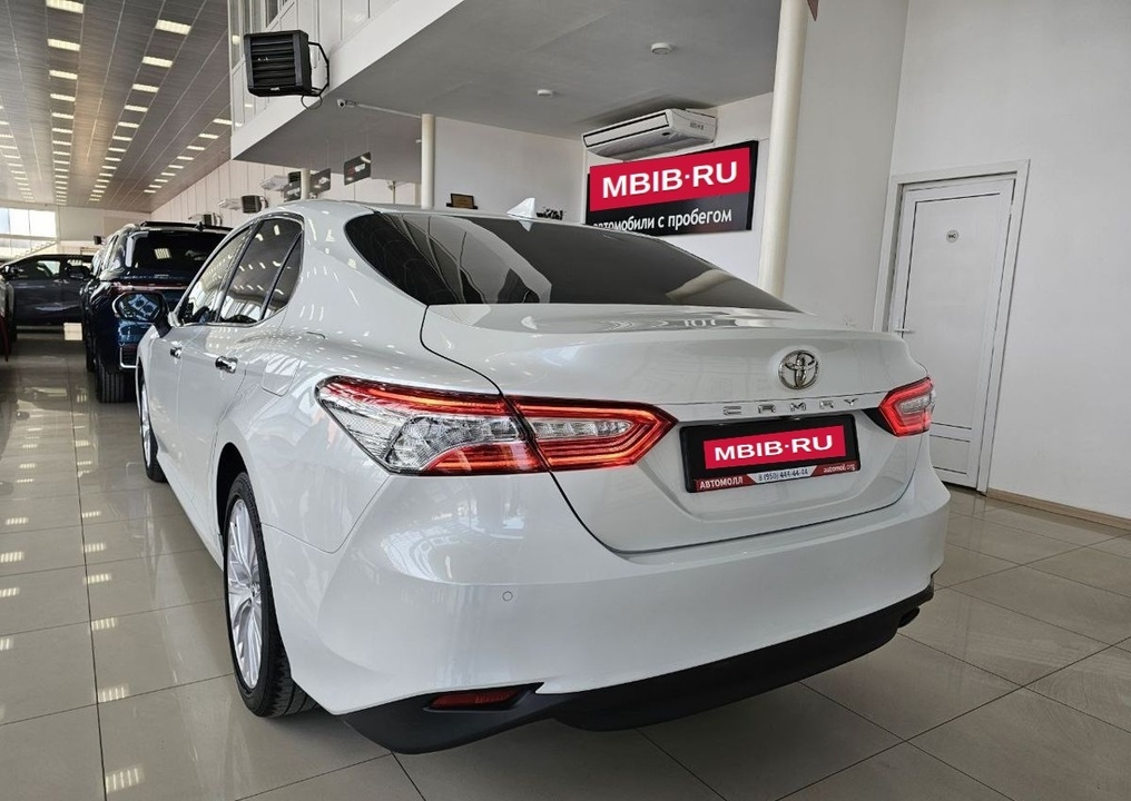 Toyota Camry, 2019 год, 3 749 000 рублей, 9 фотография