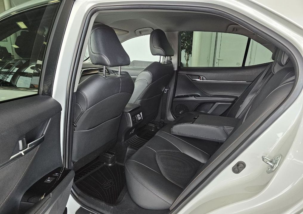 Toyota Camry, 2019 год, 3 749 000 рублей, 18 фотография