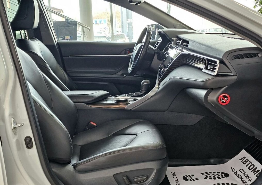 Toyota Camry, 2019 год, 3 749 000 рублей, 22 фотография