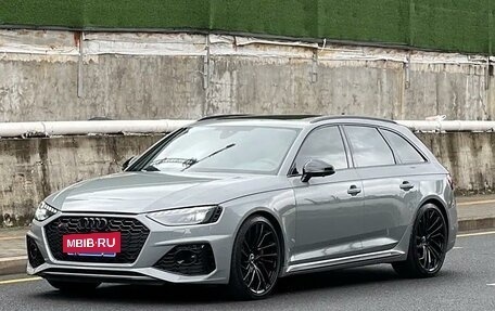 Audi RS 4, 2021 год, 8 244 000 рублей, 3 фотография