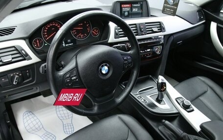 BMW 3 серия, 2018 год, 2 903 000 рублей, 15 фотография