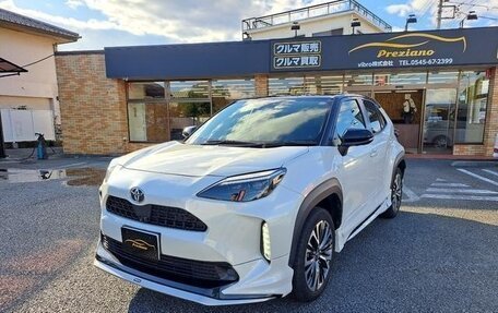 Toyota Yaris Cross, 2021 год, 1 540 000 рублей, 2 фотография