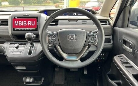 Honda Freed II, 2020 год, 1 329 000 рублей, 13 фотография