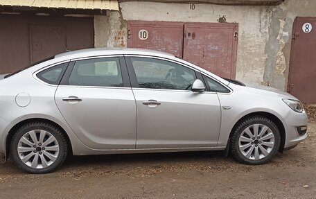 Opel Astra J, 2012 год, 1 100 000 рублей, 4 фотография