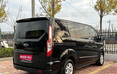 Ford Tourneo Custom I рестайлинг, 2021 год, 2 765 000 рублей, 6 фотография