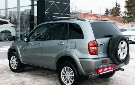 Toyota RAV4, 2005 год, 1 100 000 рублей, 3 фотография