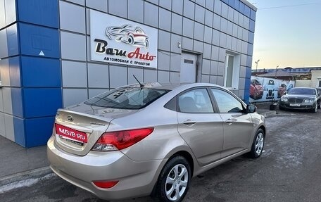 Hyundai Solaris II рестайлинг, 2011 год, 750 000 рублей, 3 фотография