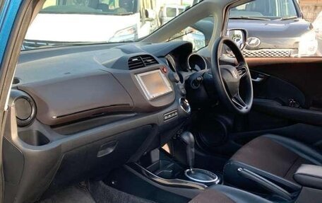 Honda Fit Shuttle I рестайлинг, 2012 год, 869 000 рублей, 19 фотография