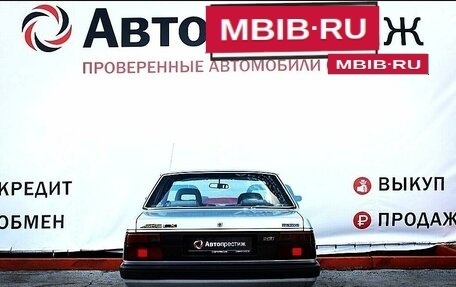 Mazda 626, 1987 год, 395 000 рублей, 3 фотография