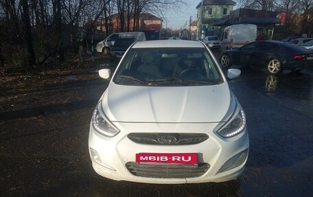 Hyundai Solaris II рестайлинг, 2013 год, 700 000 рублей, 6 фотография