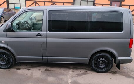 Volkswagen Caravelle T5, 2010 год, 1 970 000 рублей, 4 фотография