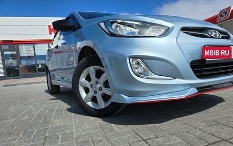 Hyundai Solaris II рестайлинг, 2013 год, 1 000 000 рублей, 8 фотография