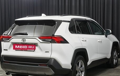 Toyota RAV4, 2019 год, 3 388 000 рублей, 4 фотография