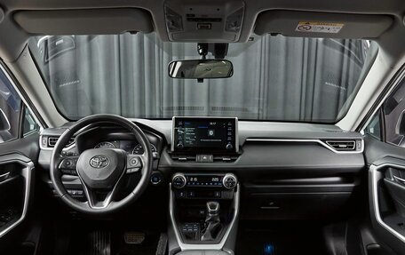 Toyota RAV4, 2019 год, 3 388 000 рублей, 8 фотография