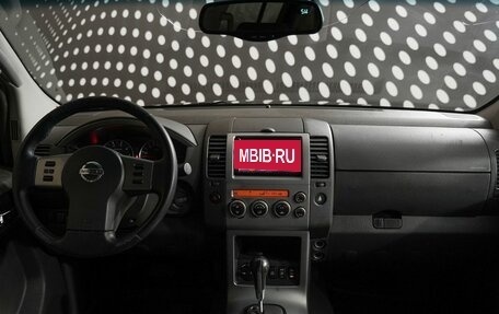 Nissan Pathfinder, 2005 год, 982 800 рублей, 10 фотография