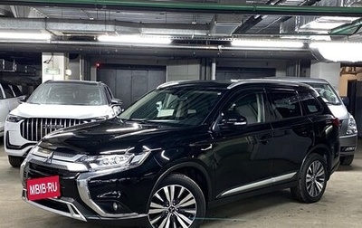 Mitsubishi Outlander III рестайлинг 3, 2021 год, 2 900 000 рублей, 1 фотография