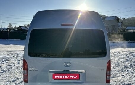 Toyota HiAce H200, 2012 год, 2 890 000 рублей, 3 фотография