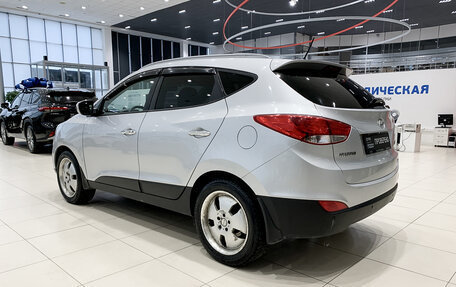 Hyundai ix35 I рестайлинг, 2011 год, 1 450 000 рублей, 11 фотография