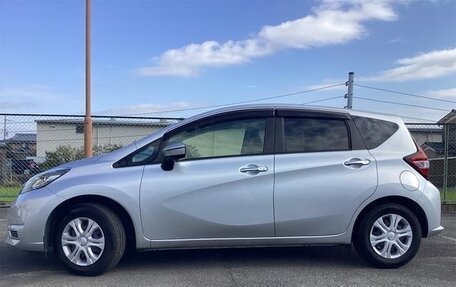 Nissan Note II рестайлинг, 2018 год, 900 000 рублей, 3 фотография