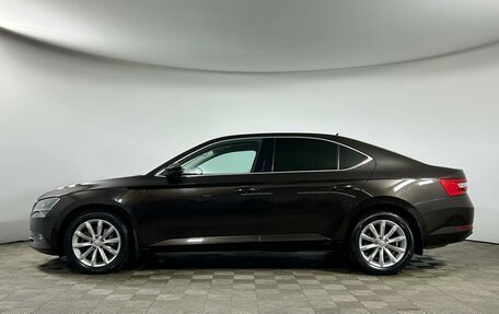 Skoda Superb III рестайлинг, 2015 год, 1 879 000 рублей, 3 фотография