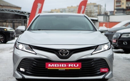 Toyota Camry, 2020 год, 3 095 000 рублей, 4 фотография