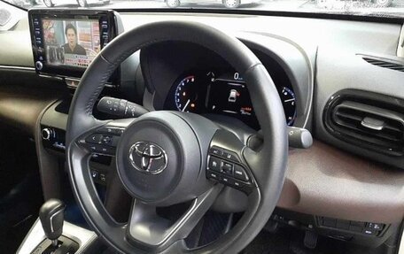 Toyota Yaris Cross, 2020 год, 2 060 000 рублей, 6 фотография