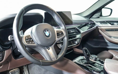 BMW 5 серия, 2022 год, 8 300 000 рублей, 14 фотография