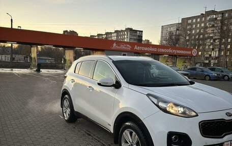 KIA Sportage IV рестайлинг, 2017 год, 2 000 000 рублей, 6 фотография