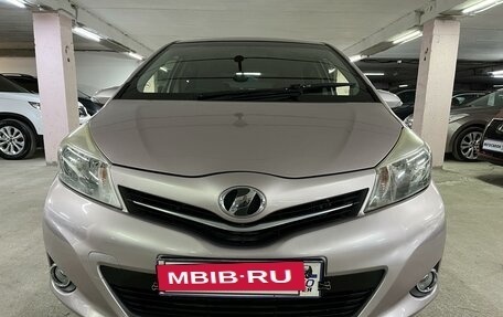 Toyota Vitz, 2012 год, 760 000 рублей, 2 фотография