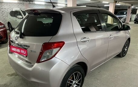 Toyota Vitz, 2012 год, 760 000 рублей, 5 фотография