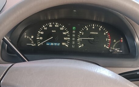 Toyota Gaia, 2001 год, 510 000 рублей, 4 фотография