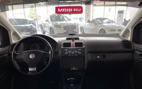 Volkswagen Touran III, 2010 год, 1 250 000 рублей, 9 фотография