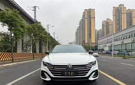 Volkswagen Passat CC, 2021 год, 3 180 000 рублей, 2 фотография