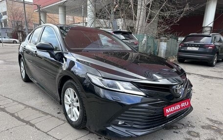 Toyota Camry, 2019 год, 2 150 000 рублей, 2 фотография