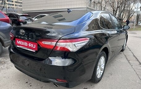 Toyota Camry, 2019 год, 2 150 000 рублей, 3 фотография