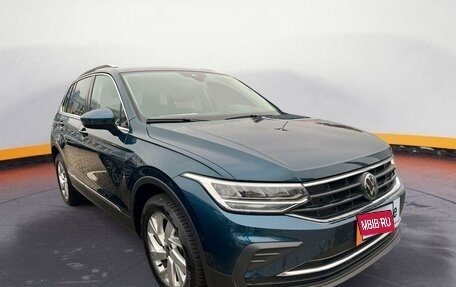 Volkswagen Tiguan II, 2024 год, 4 837 602 рублей, 1 фотография