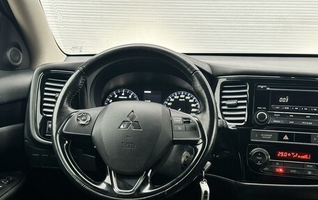 Mitsubishi Outlander III рестайлинг 3, 2018 год, 2 185 000 рублей, 13 фотография