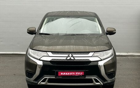 Mitsubishi Outlander III рестайлинг 3, 2018 год, 2 185 000 рублей, 3 фотография