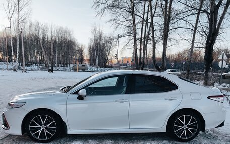 Toyota Camry, 2021 год, 3 600 000 рублей, 7 фотография