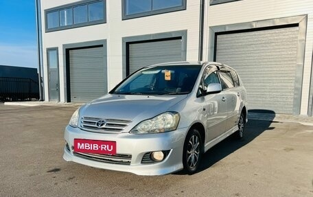 Toyota Ipsum II, 2004 год, 1 279 000 рублей, 2 фотография