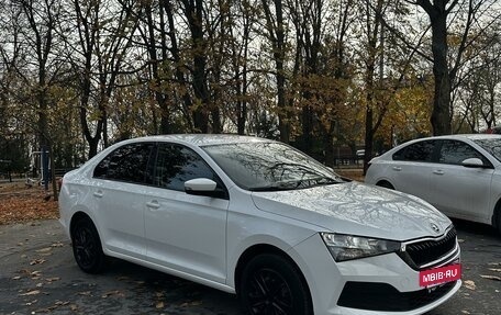 Skoda Rapid II, 2021 год, 1 700 000 рублей, 2 фотография