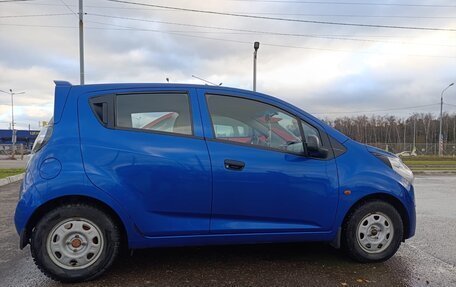 Chevrolet Spark III, 2011 год, 725 000 рублей, 5 фотография